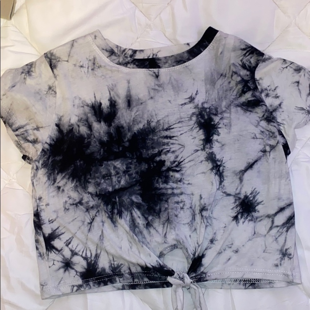 Cropped tie dye t shirt